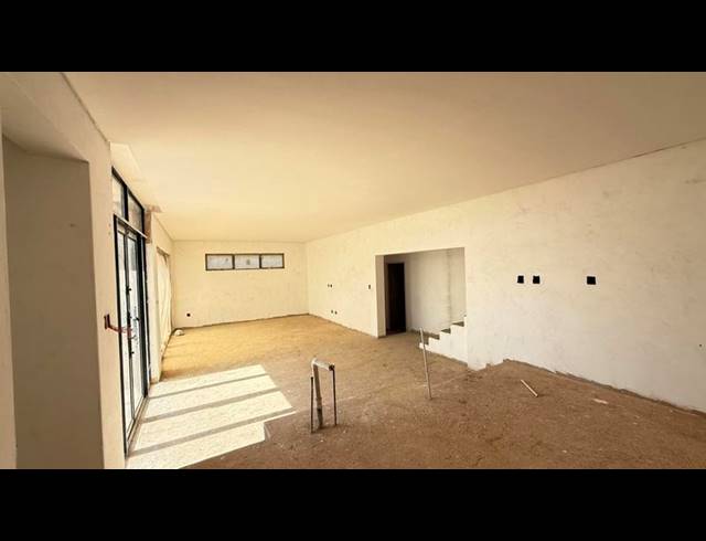 4 BEDROOM HOUSE FOR SALE IN FOUNTAINBROOK ESTATE